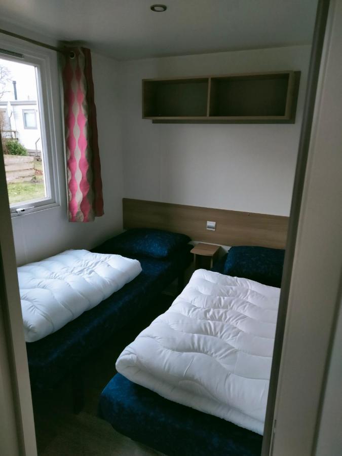 Bj Chalets - Robbengat 68 - Gezellige Chalet Op Vakantiepark Lauwersoog! Vroege Incheck! Exterior foto