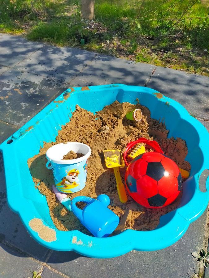 Bj Chalets - Robbengat 68 - Gezellige Chalet Op Vakantiepark Lauwersoog! Vroege Incheck! Exterior foto
