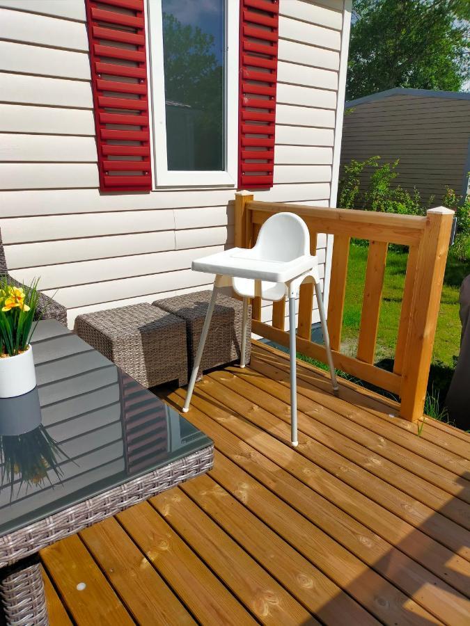 Bj Chalets - Robbengat 68 - Gezellige Chalet Op Vakantiepark Lauwersoog! Vroege Incheck! Exterior foto